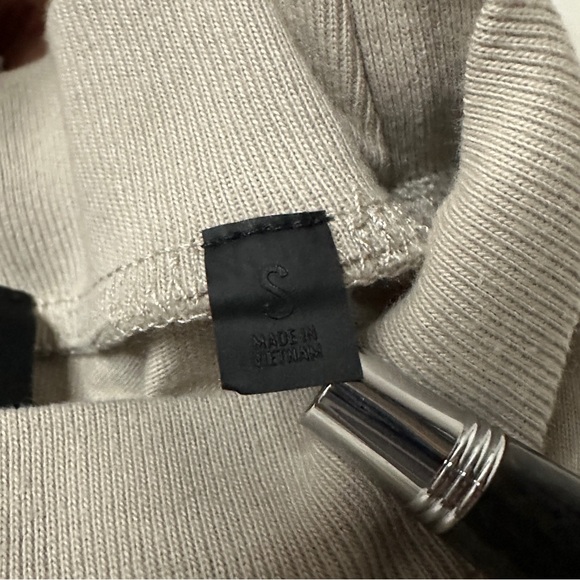 Fear of God Essentials Silver Cloud Shirt - Picture 6 of 8